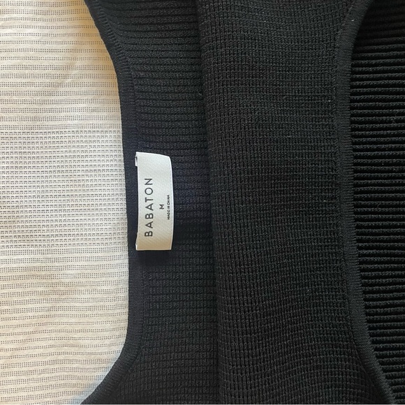 Black Babaton tank from Aritzia - Picture 2 of 3